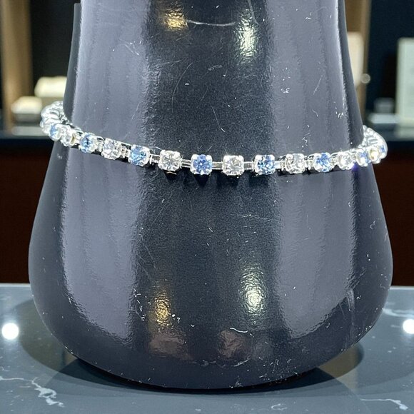Swarovski Crystal Tennis Bracelet Silver Blue Holiday Gift Coquette Elegant - Picture 2 of 9